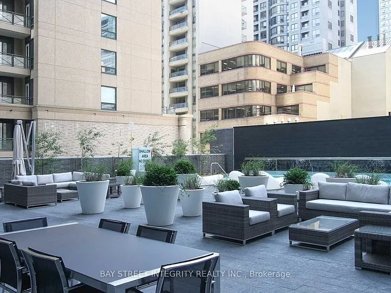 42 Charles St E #706 — Photo 13