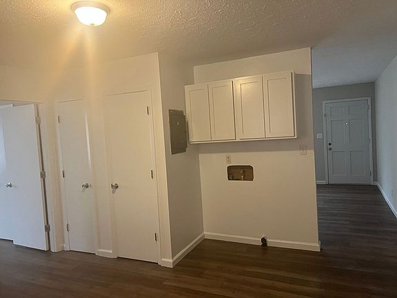3rd image of 504 S Washington St #1