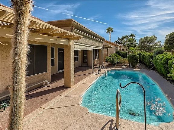 3rd image of 9320 Cactus Wood Dr
