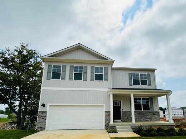 68 McIlwee Ln, Staunton, VA 24401