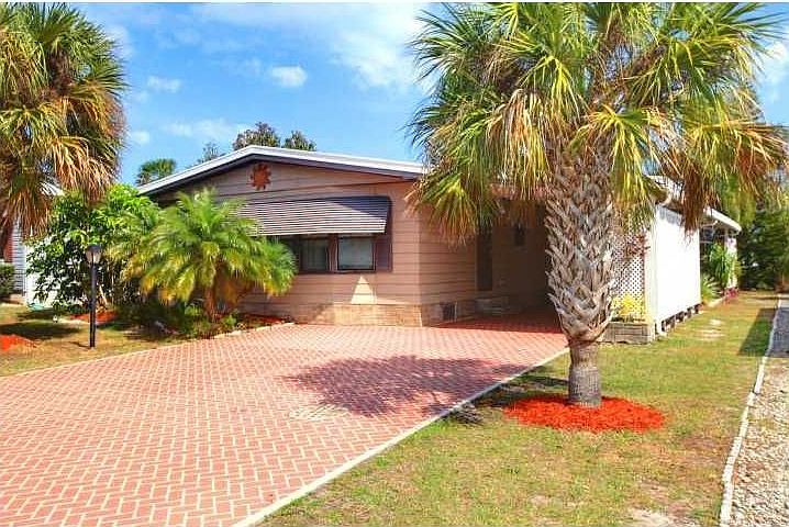 1st image of 1426 Gardenia Dr