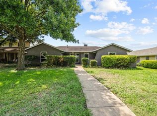 10226 Echo Ridge Ct, Dallas, TX 75243