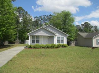 107 Ashbury Park Ln, Richlands, NC 28574