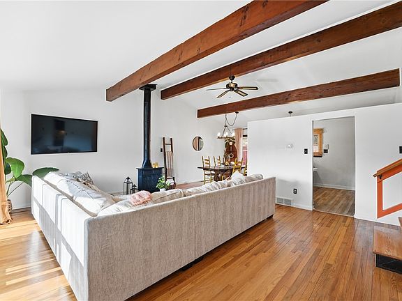 2nd image of 2878 Old Plank Rd