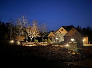 293 Bear Cliff Dr, Nebo, NC 28761