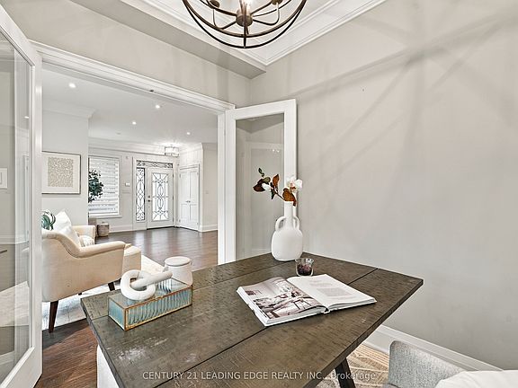 4th image of 301 Fiddlers Ct