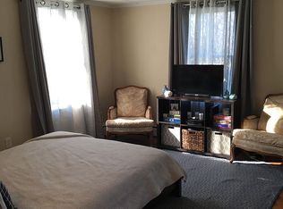 20 Sherman Ln, Middletown, RI 02842