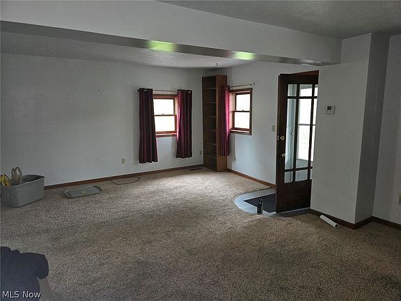 2nd image of 246 N 5th St
