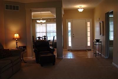 3rd image of 1140 Edgewater Dr
