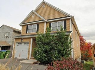 22 Henry St, Edison, NJ 08820