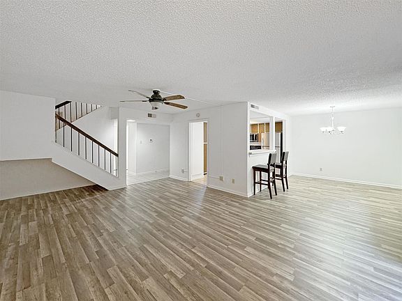 5th image of 702 Hedgegrove Dr #4201-4201-4201