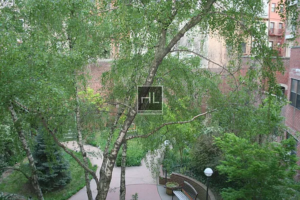 Rented by Highline Residential | media 10