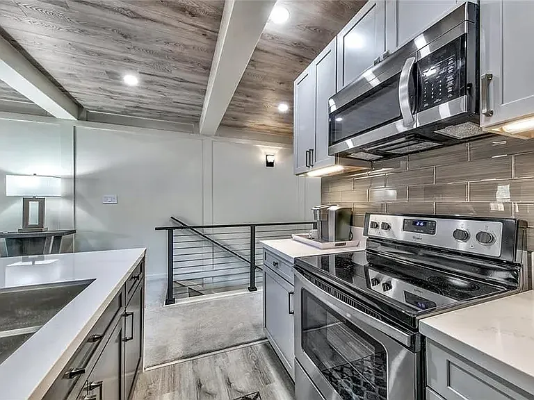 989 Tahoe Blvd #14 — Photo 7