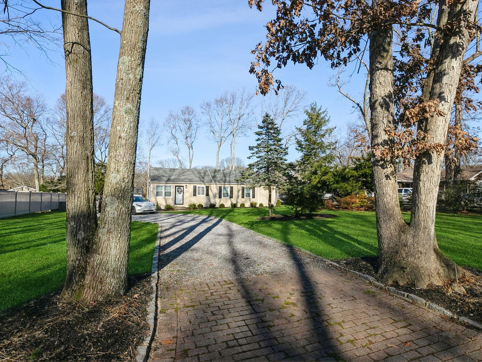 24 Pineacre Dr, Smithtown, NY 11787 Zillow
