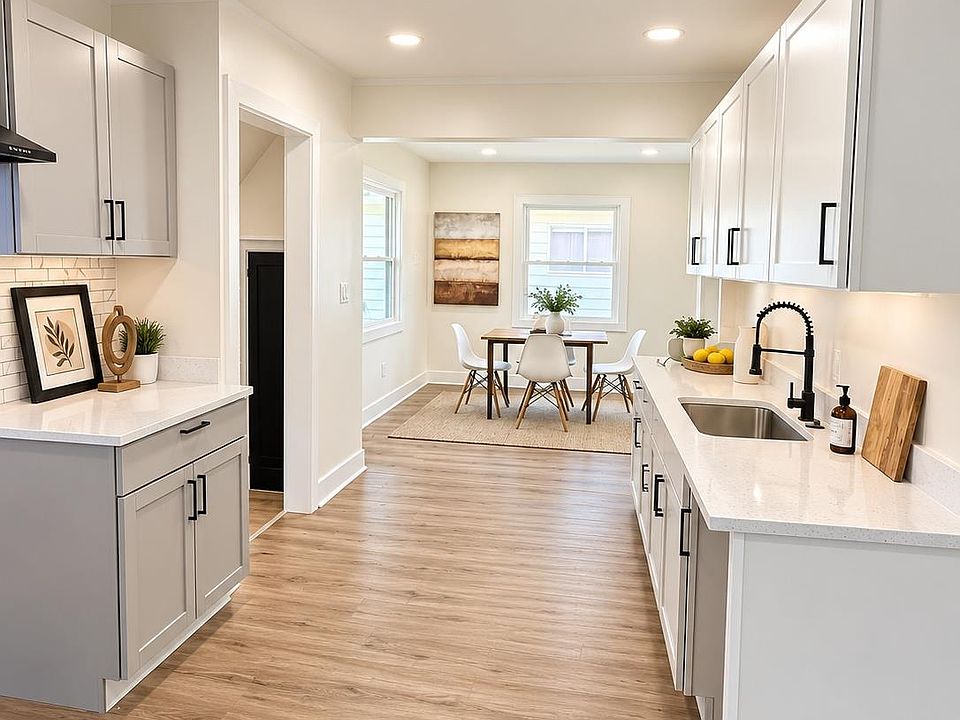 437 W Meyers Ave, photo 10