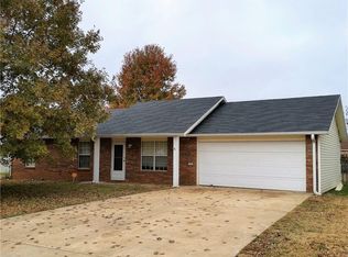 265 N Christy Ln, Farmington, AR 72730