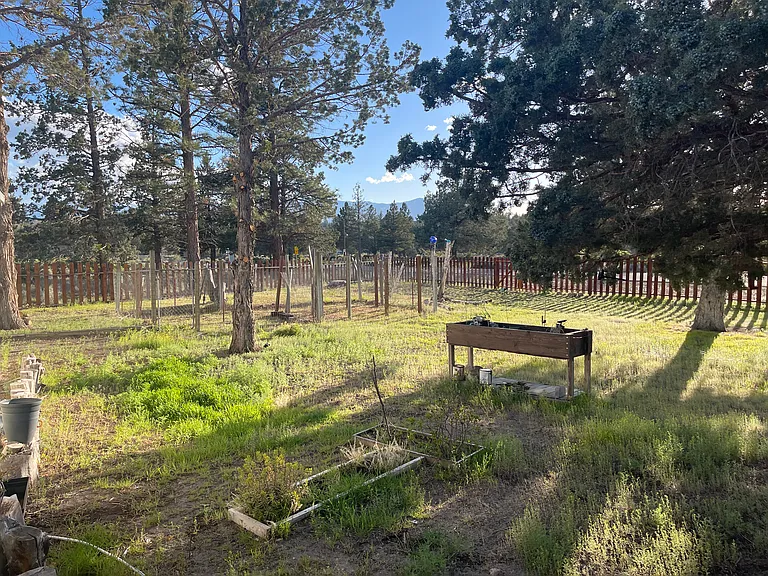Helm Pl — Photo 20