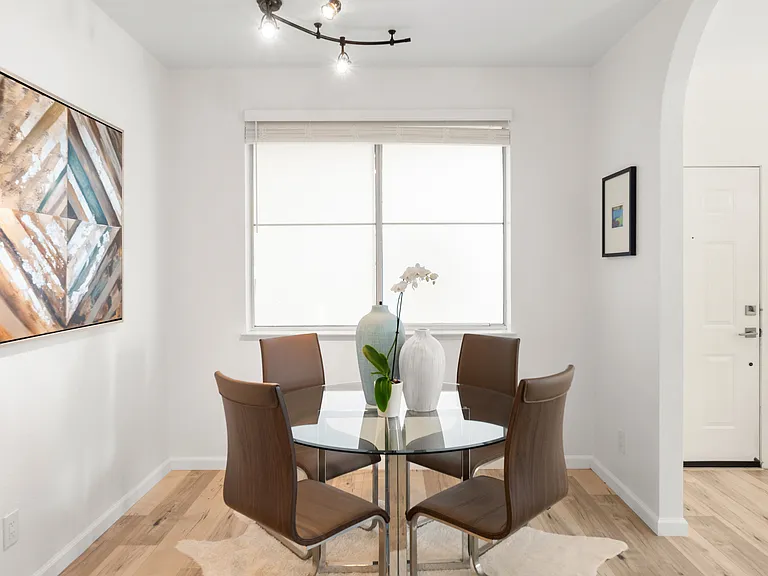 453 Cork Harbour Cir #E — Photo 13