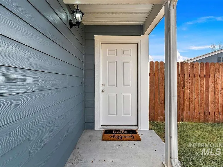 9713 W Shelborne Dr — Photo 7