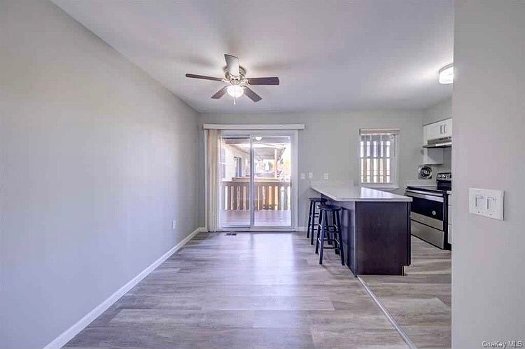 1st image of 23 Weathervane Dr APT 28