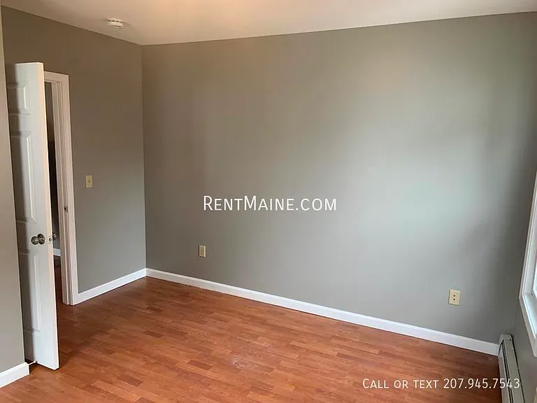 380 Hammond St #3 — Photo 9