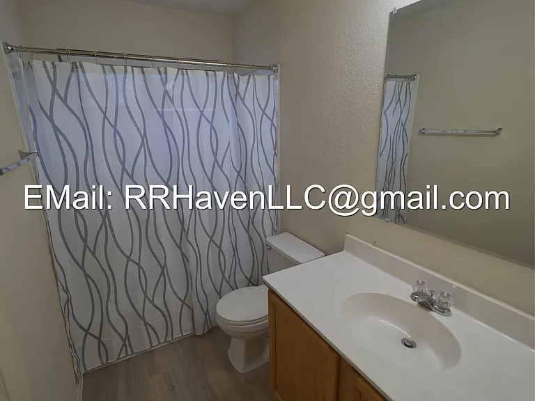 secondary bathroom