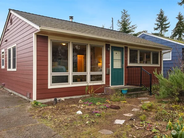 9334 32nd Avenue SW, Seattle, WA 98126