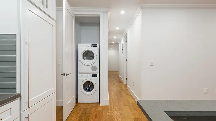 Rented by Nooklyn NYC LLC | media 58