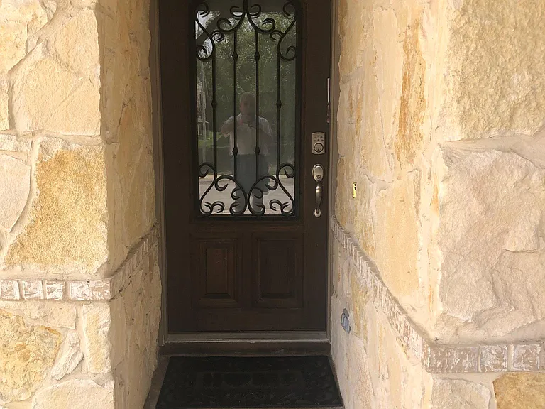 5042 Segovia Way — Photo 2