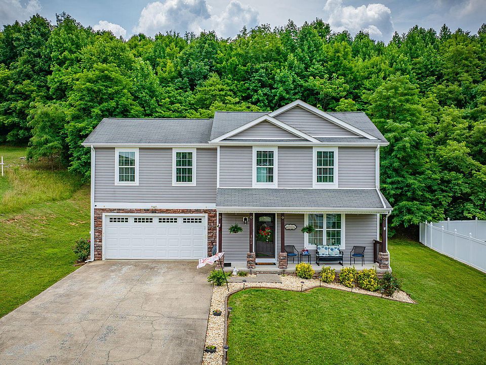 1st image of 102 Carmack Dr