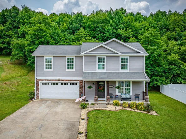 102 Carmack Dr, Bristol, VA 24201
