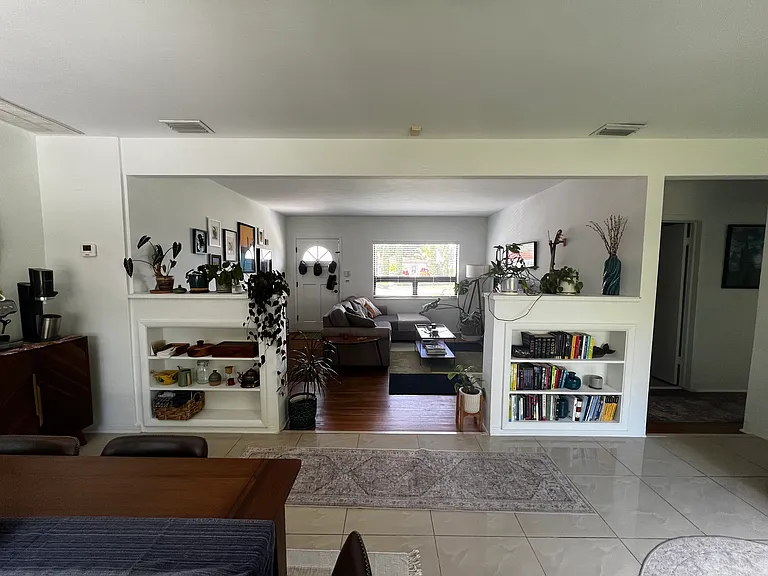 5758 SW 27th St — Photo 6