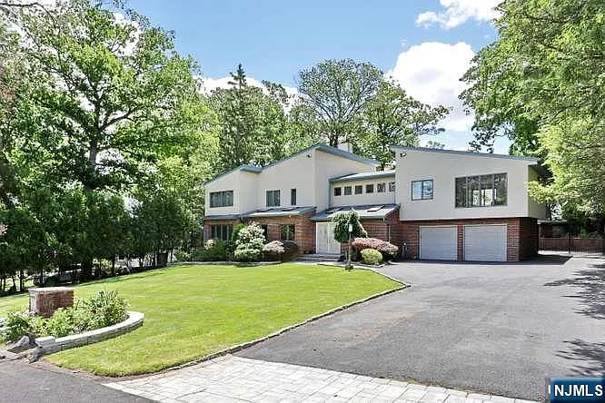 5 bed, 4.5 bath, $5,000 — Photo 2