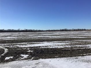 SE Honeysuckle Dr, Braymer, MO 64624