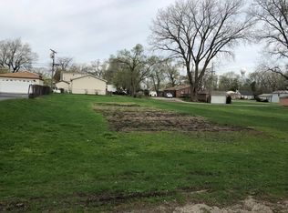 13416 S Tripp St, Robbins, IL 60472