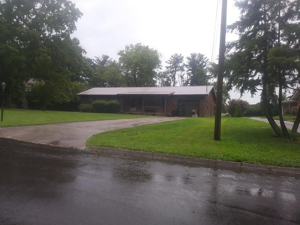 2nd image of 7928 N Forest Rd