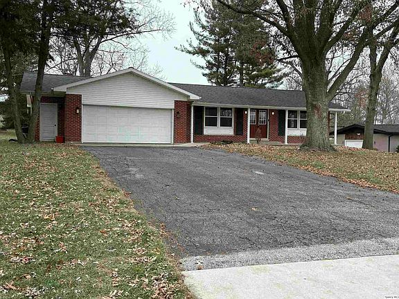 4th image of 2111 Curved Creek Ct
