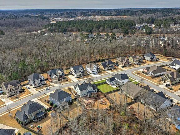 2nd image of 3118 Hilton Ct
