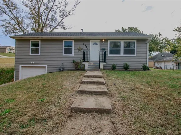1314 Monterey St, Saint Joseph, MO 64503