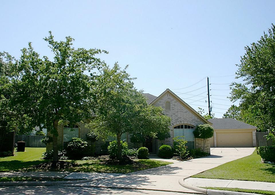 1st image of 22515 Coral Chase Ct