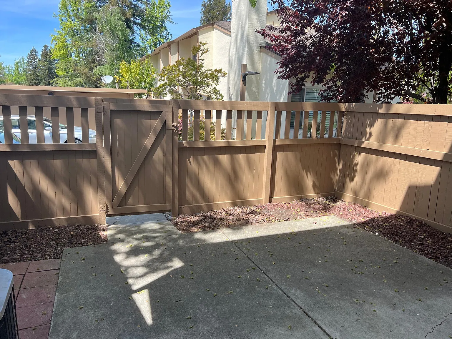 2 bed, 2.5 bath, 1227 sqft, $3,400 — Photo 2