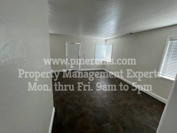 1759 Middlefield Ave — Photo 17