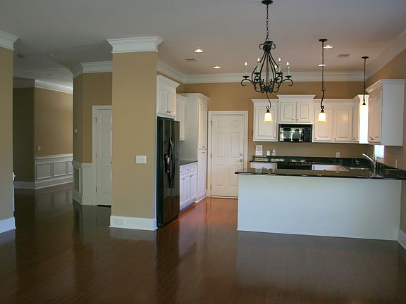 3rd image of 519 Old Wood Pl