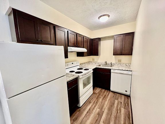 2nd image of 716 Arcadia Dr #13