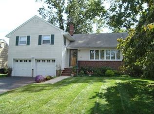 242 Denman Rd, Cranford, NJ 07016