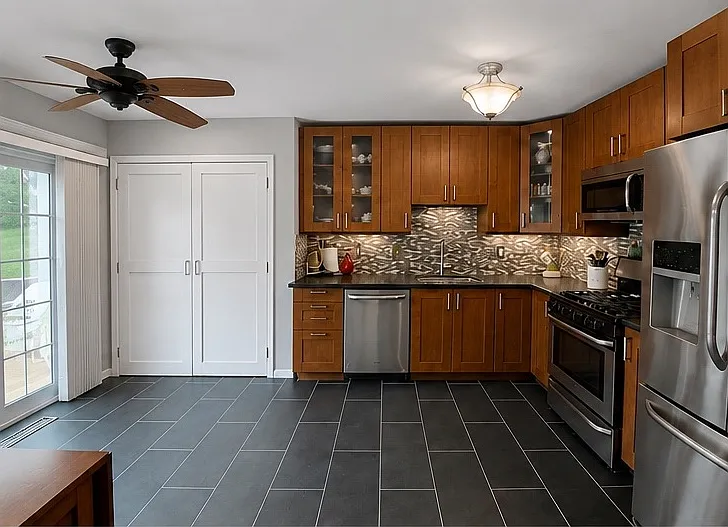 103 Red Rock Cir — Photo 1