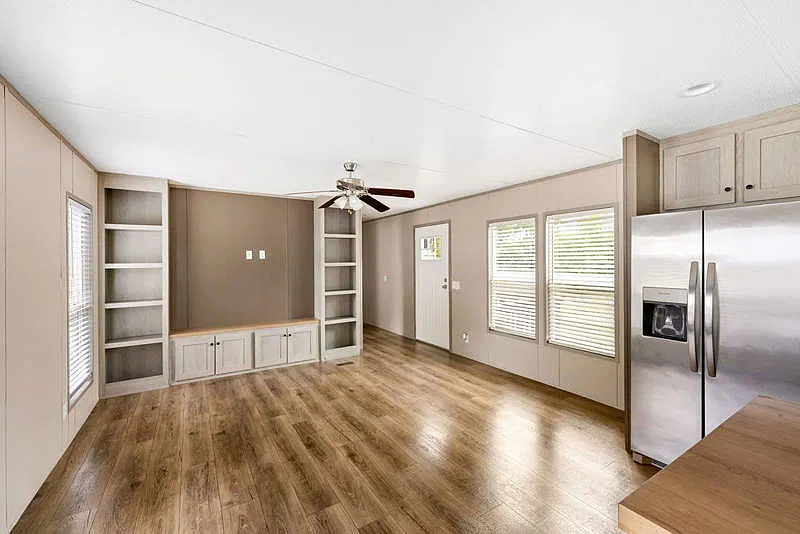 3 bed, 2.0 bath, 1216 sqft, $1,499 — Photo 4