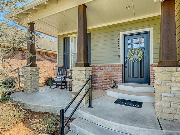 2nd image of 224 Nature Ln