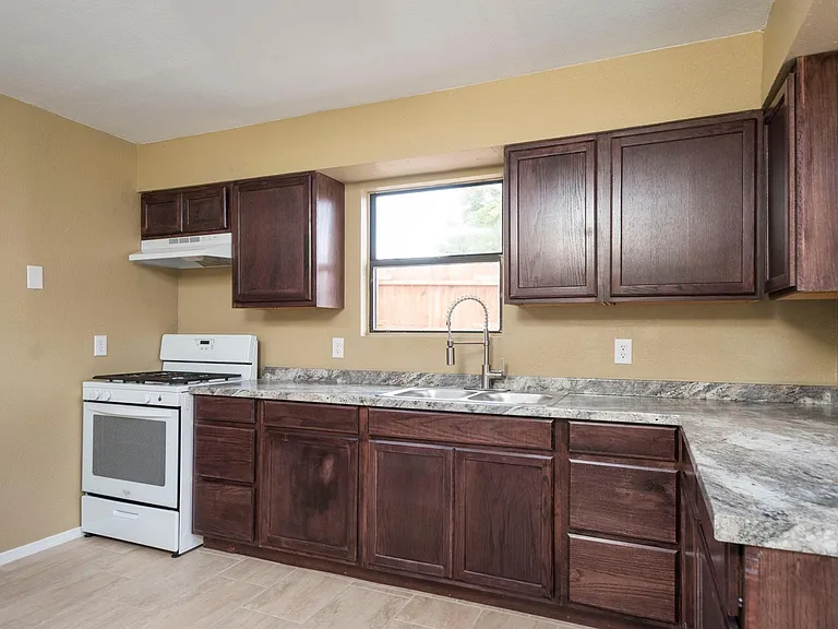903 S Espanola St — Photo 23