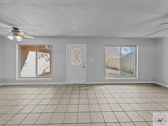 4th image of 414 Carroll Ave